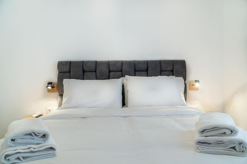Syntagma Square, 60Sqm Platinum Suite Ateny Zewnętrze zdjęcie