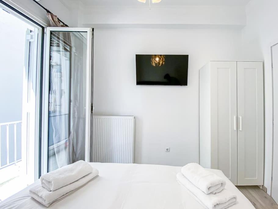 Syntagma Square, 60Sqm Platinum Suite Ateny Zewnętrze zdjęcie